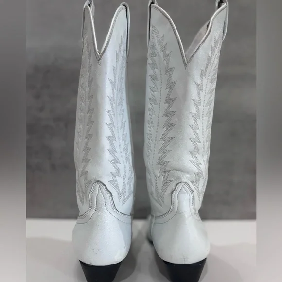 Oak Tree Farms White Leather Western Pull On Snip Toe Boots Size 6.5 - Picture 4 of 15